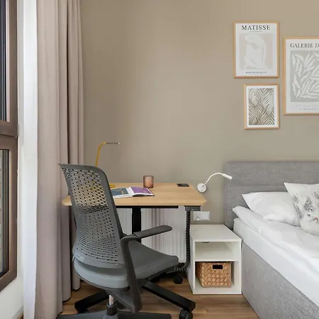 Daire Aleja Kijowska Modern With Balcony And Parking By Renters Krakow