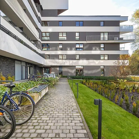 Daire Aleja Kijowska Modern With Balcony And Parking By Renters *