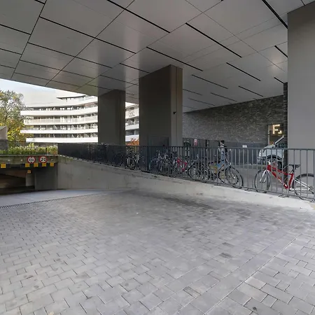 Aleja Kijowska Modern With Balcony And Parking By Renters