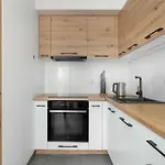 Appartement Aleja Kijowska Modern With Balcony And Parking By Renters *