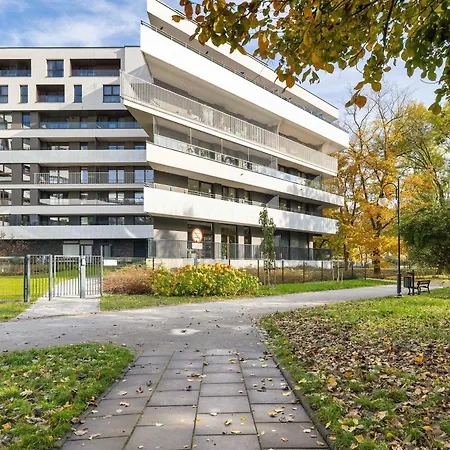 Lägenhet Aleja Kijowska Modern With Balcony And Parking By Renters *