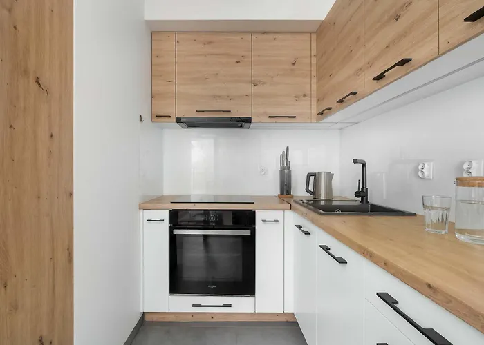 Apartamento Aleja Kijowska Modern With Balcony&parking By Renters *