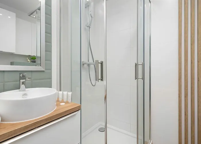 Apartamento Aleja Kijowska Modern With Balcony&parking By Renters *