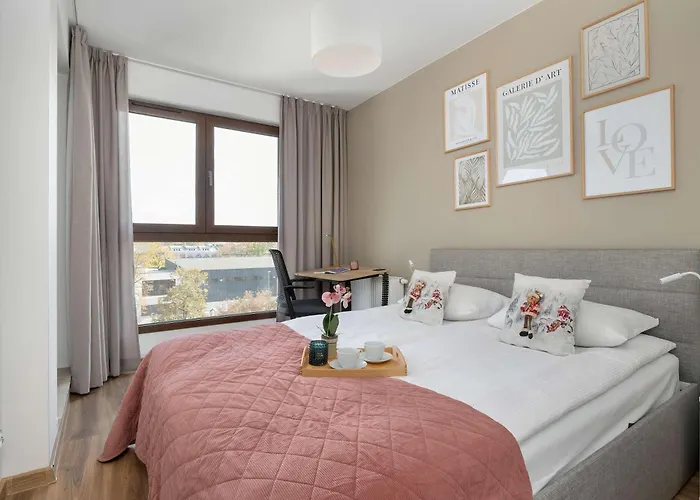 Aleja Kijowska Modern With Balcony&parking By Renters *