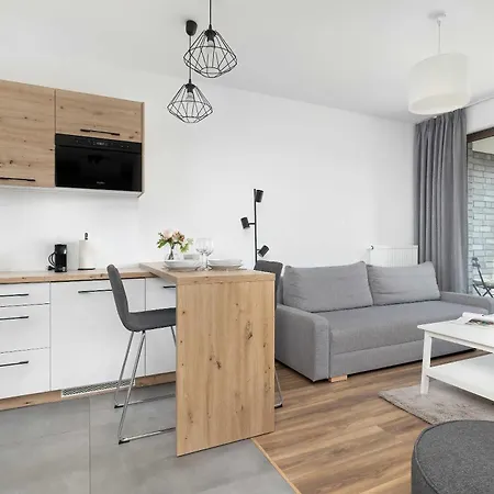 Aleja Kijowska Modern With Balcony And Parking By Renters Apartment Krakow