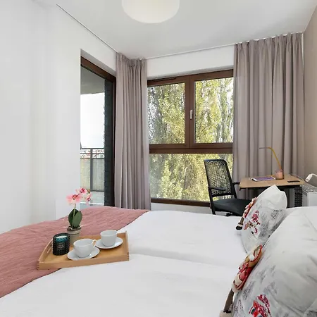 Aleja Kijowska Modern With Balcony And Parking By Renters Lägenhet *