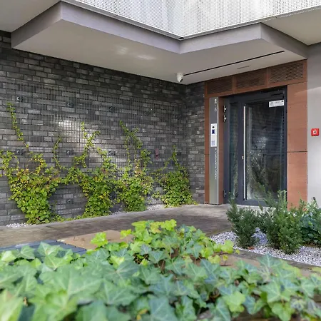 Apartment Aleja Kijowska Modern With Balcony And Parking By Renters *